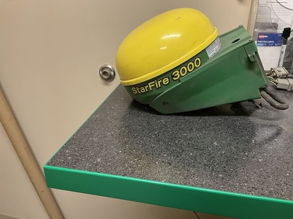2014 John Deere StarFire 3000 Equipment Image0