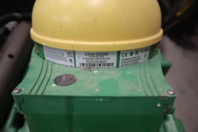 Image of John Deere StarFire 3000 equipment image 3