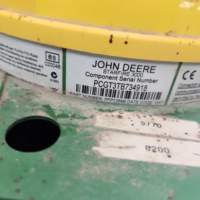 Image of John Deere StarFire 3000 equipment image 2