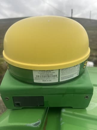 Image of John Deere StarFire 3000 Image 0