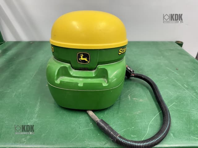 Image of John Deere StarFire 3000 equipment image 1