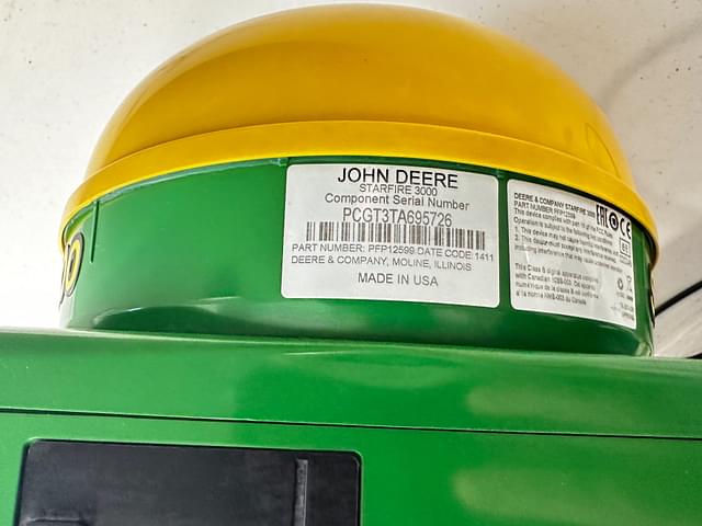 Image of John Deere StarFire 3000 equipment image 3