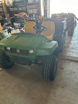 Image of John Deere Gator TH 6x4 equipment image 2