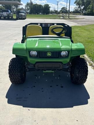Image of John Deere Gator TH 6x4 equipment image 1