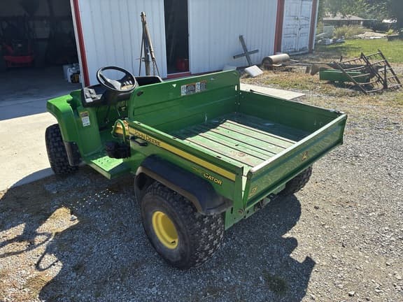 Image of John Deere Gator TS 4x2 equipment image 4