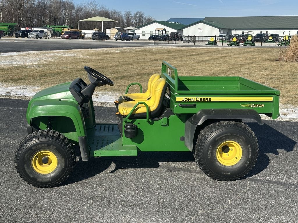2014 John Deere Gator TS 4x2 Equipment Image0