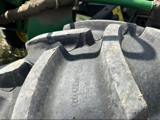 Image of John Deere W150 equipment image 4