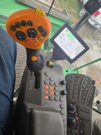 Image of John Deere W235 equipment image 4
