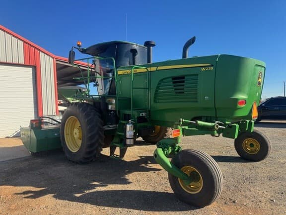 Image of John Deere W235 equipment image 3