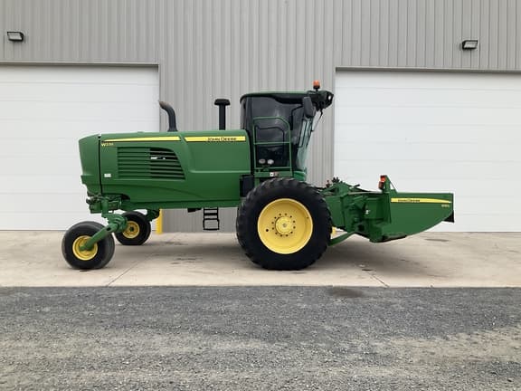 Image of John Deere W235 equipment image 3