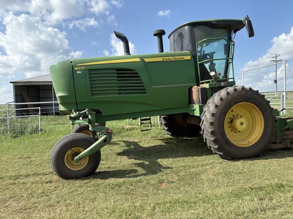 Image of John Deere W235 equipment image 4