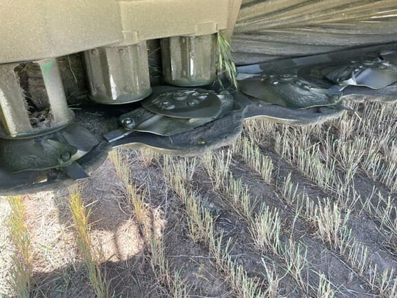Image of John Deere W235 equipment image 1