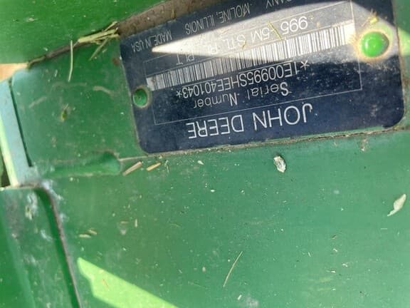 Image of John Deere W235 equipment image 3