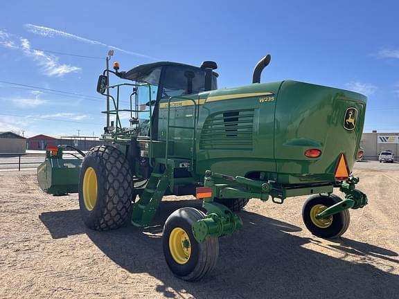 Image of John Deere W235 equipment image 2