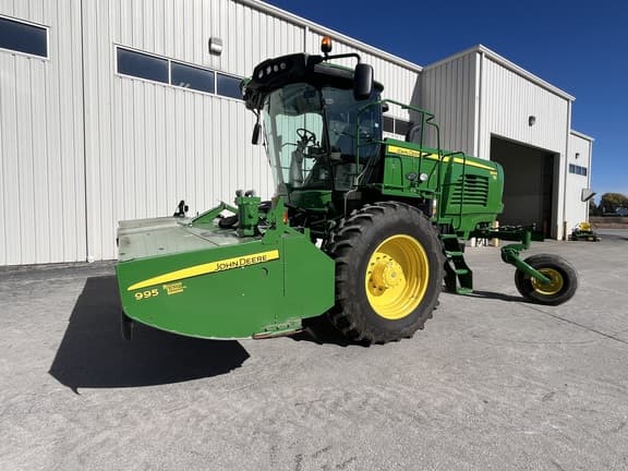 Image of John Deere W235 equipment image 1
