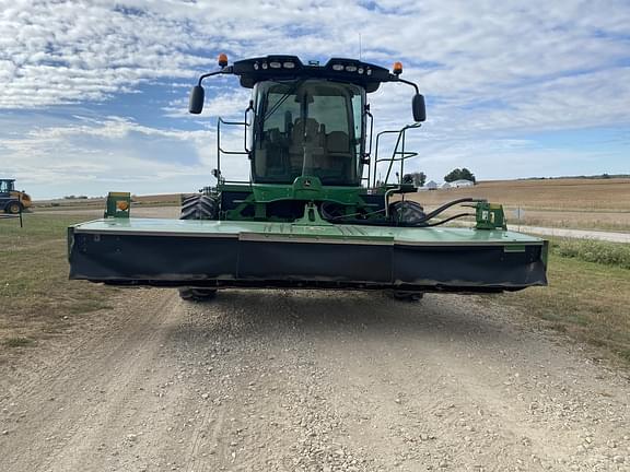 Image of John Deere W235 equipment image 1