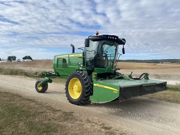 2014 John Deere W235 Equipment Image0