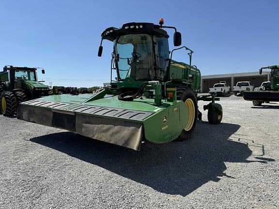 Image of John Deere W235 equipment image 2