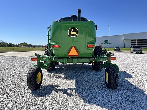 Image of John Deere W235 equipment image 3