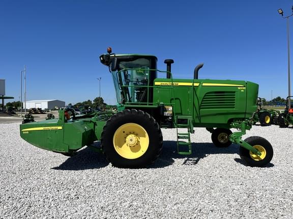 Image of John Deere W235 equipment image 1
