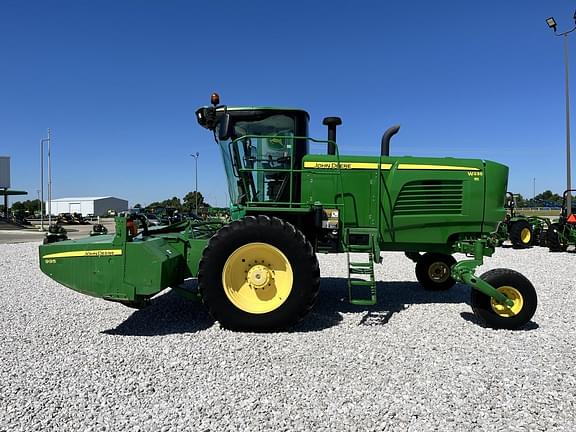 Image of John Deere W235 equipment image 1