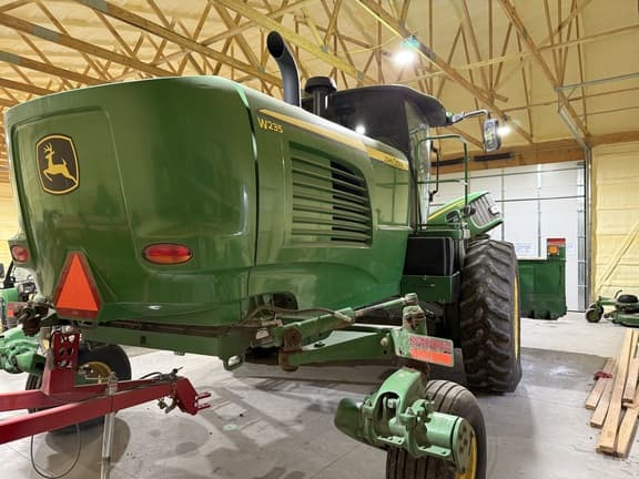 Image of John Deere W235 equipment image 4