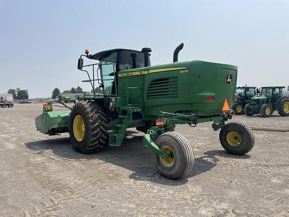 Image of John Deere W235 equipment image 4