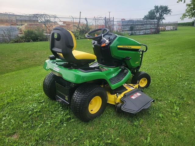 Image of John Deere X300 equipment image 3