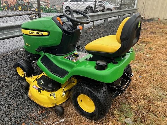 Image of John Deere X300 equipment image 3