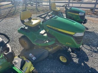 Image of John Deere X300 equipment image 1