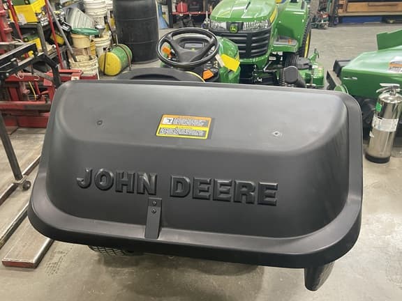 Image of John Deere X300 equipment image 2
