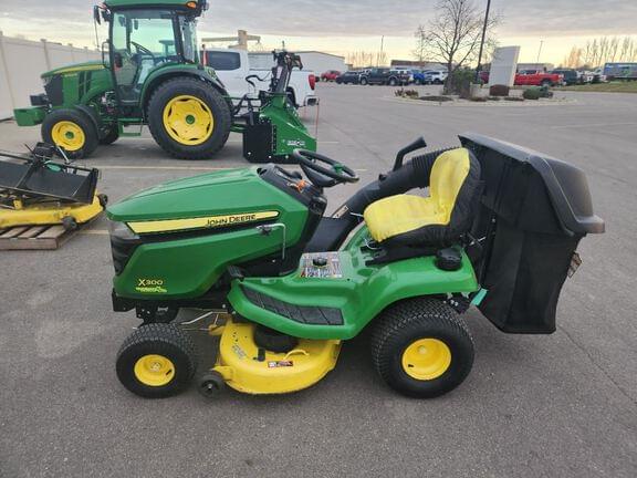 Image of John Deere X300 equipment image 1