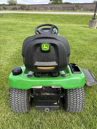 Image of John Deere X300 equipment image 4