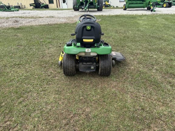 Image of John Deere X300 equipment image 3