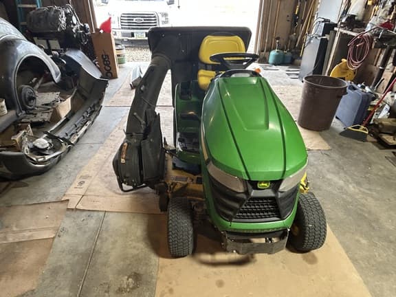 Image of John Deere X300 equipment image 1