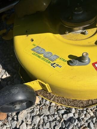 Image of John Deere X300 equipment image 4