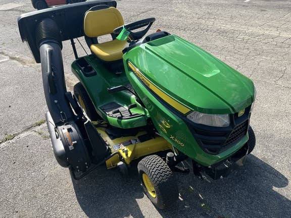 Image of John Deere X300 equipment image 4