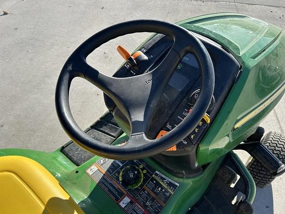 Image of John Deere X300 equipment image 4