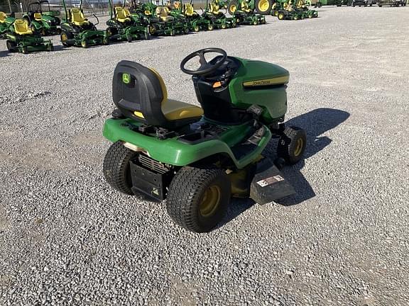 Image of John Deere X300 equipment image 4