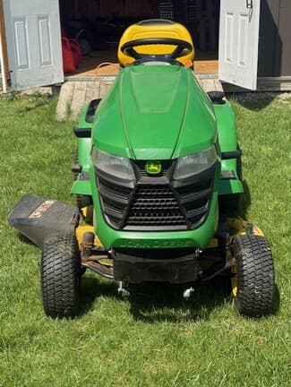 Image of John Deere X300 equipment image 3