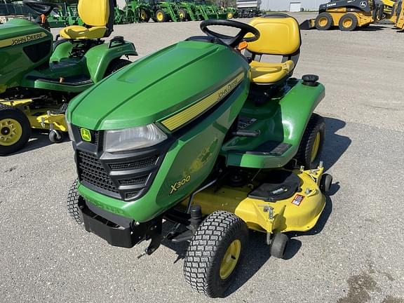 Image of John Deere X300 equipment image 2