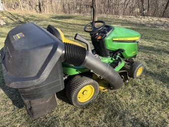Image of John Deere X304 equipment image 2