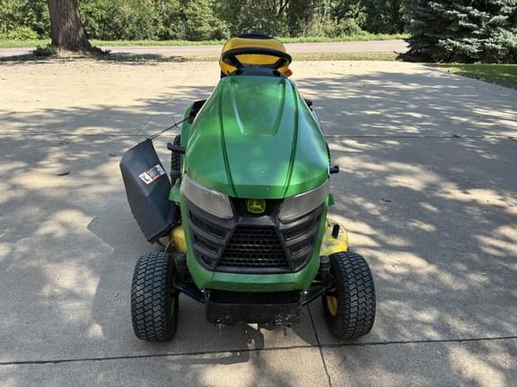 Image of John Deere X304 equipment image 4