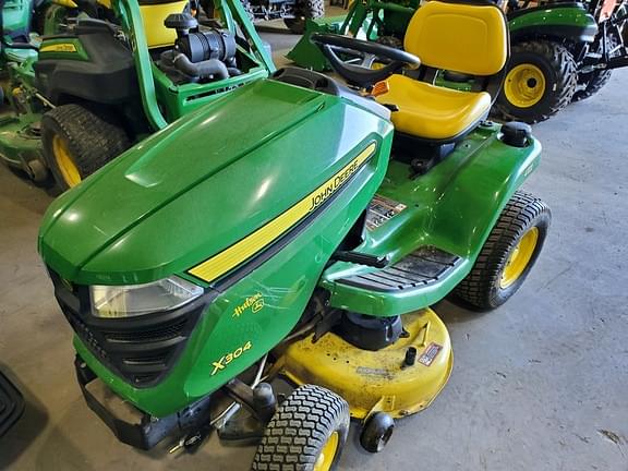 Image of John Deere X304 Primary image