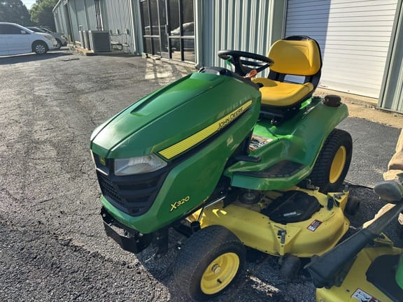 2014 John Deere X320 Equipment Image0