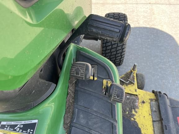 Image of John Deere X320 equipment image 2