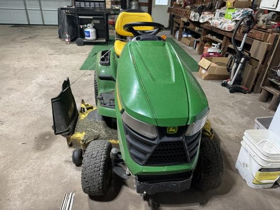 Image of John Deere X320 equipment image 1