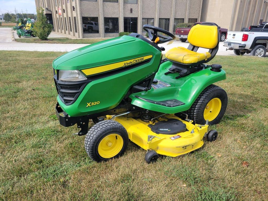 Image of John Deere X320 Image 0