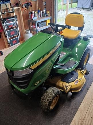Image of John Deere X320 equipment image 1