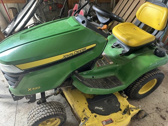 2014 John Deere X320 Equipment Image0